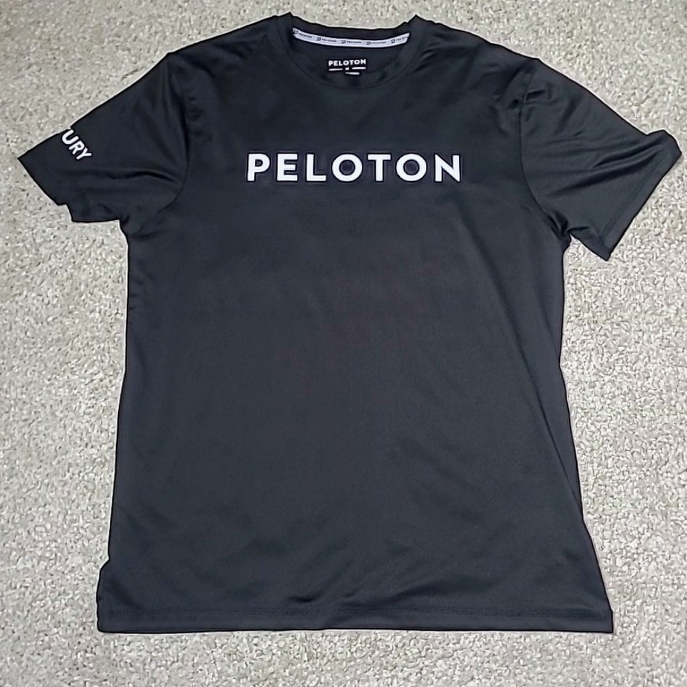 Peloton Black Tee 100 Century poly M